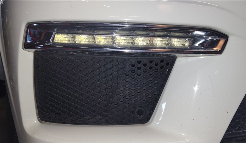 Thumbnail 2: 2012-2016 MERCEDES GL350 GL450 GL550 GL63 ML63 (W166 X166) RIGHT DRL FOGLIGHT