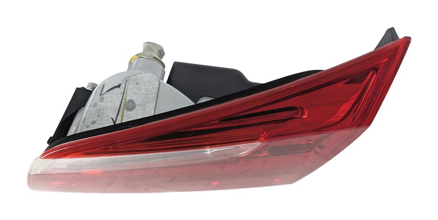 Thumbnail 4: 13-16 MERCEDES GL350 GL450 GL550 (X166) REAR RIGHT INNER TAILLIGHT LIGHT LAMP