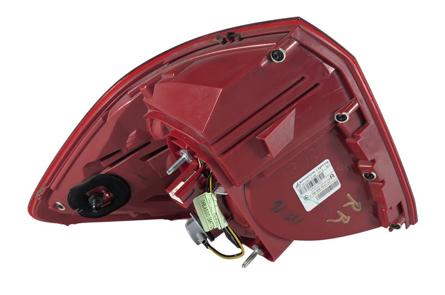 Thumbnail 7: 13-16 MERCEDES GL (X166) REAR RIGHT PASSENGER OUTER TAILLIGHT BRAKE LIGHT LAMP