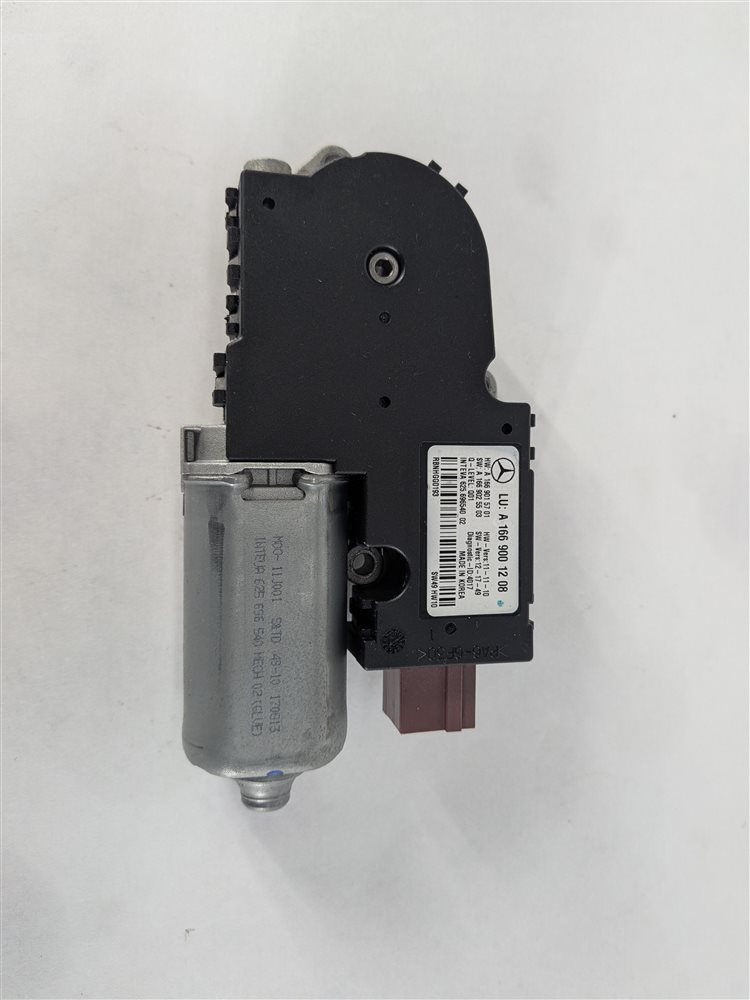Thumbnail 8: 2012-2019 MERCEDES GL350 GL450 GL550 ML250 ML350 ML550 (W166 X166) SUNROOF MOTOR