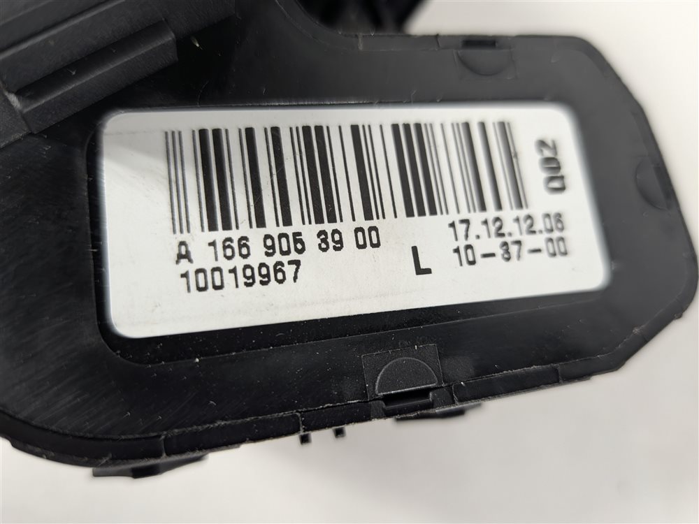 Thumbnail 9: 12-18 CLA G GL ML C117 W166 W242 W463 X166 FRONT LEFT DRIVER MEMORY SEAT SWITCH