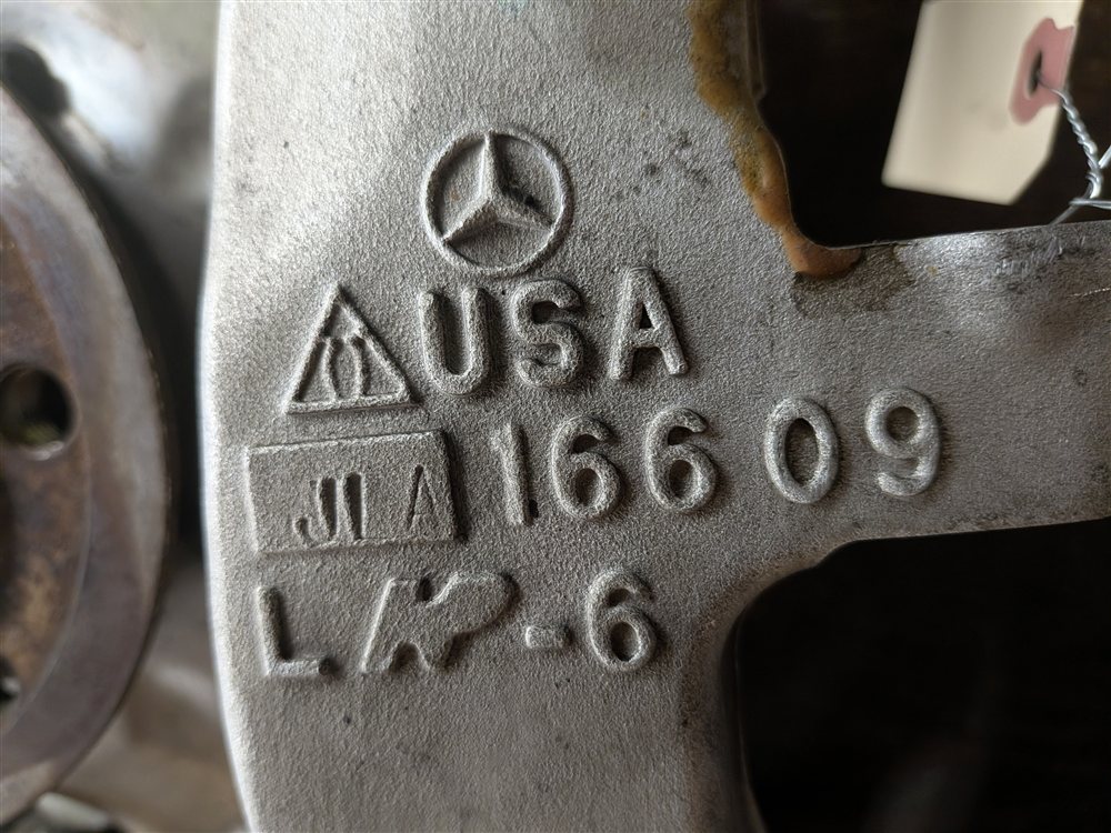 Thumbnail 8: 12-19 MERCEDES GL GLE GLS ML (W166 X166) FRONT LEFT SPINDLE KNUCKLE WHEEL HUB