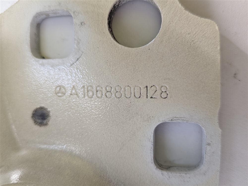 Thumbnail 8: 12-19 MERCEDES GL ML (W166 X166) FRONT LEFT & RIGHT HOOD HINGE SET (White)