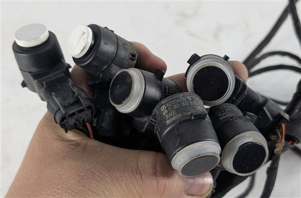 Thumbnail 7: 2014 MERCEDES GL550 (X166) FRONT PARK ASSIST PDC SENSORS SET/6 w/HARNESS (White)