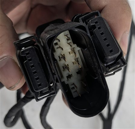 Thumbnail 8: 2014 MERCEDES GL550 (X166) FRONT PARK ASSIST PDC SENSORS SET/6 w/HARNESS (White)