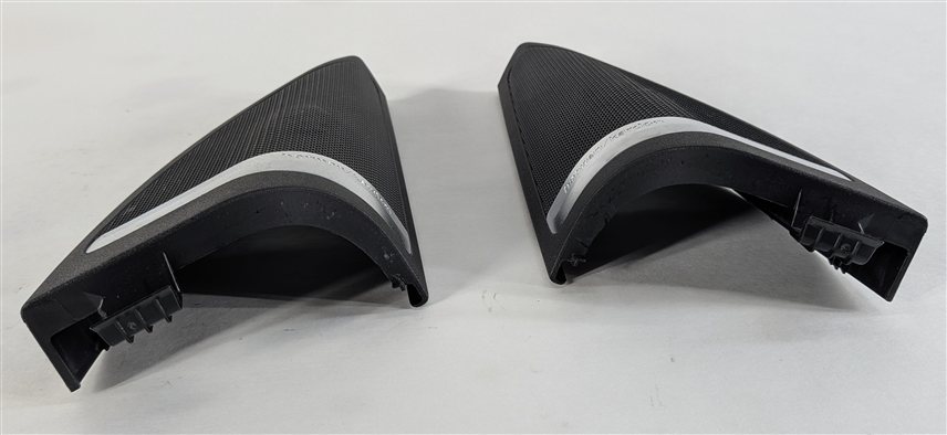 Thumbnail 2: 2014 MERCEDES GL550 (X166) MIRROR TRIANGLE COVER HARMAN KARDON TWEETER SET/2