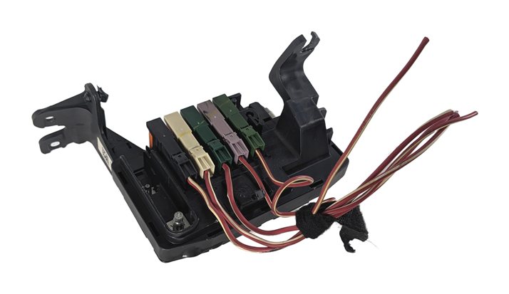 2014 MERCEDES GL550 (X166) 4.6L FUSE BOX RELAY JUNCTION CARRIER BLOCK