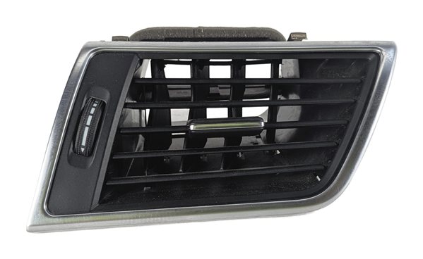 Thumbnail 2: 2014 MERCEDES GL550 (X166) FRONT RIGHT DASH HEAT AIR AC VENT ILLUMINATED (Black)