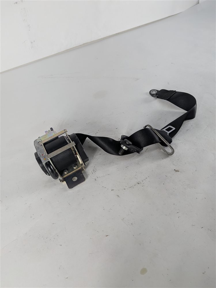 2014 MERCEDES GL550 (X166) REAR RIGHT 2ND ROW SEAT SEATBELT RETRACTOR (Black)