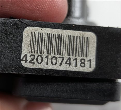 Thumbnail 5: 2016-2018 MERCEDES GLE350 GLE400 GLS450 GLS550 W166 X166 ENGINE OIL LEVEL SENSOR