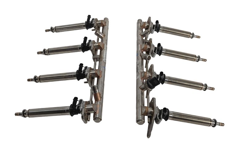 Thumbnail 3: 2016-2018 MERCEDES GL63 GLE63 GLS63 X166 AMG M157 FUEL INJECTOR SET/8 w/RAIL