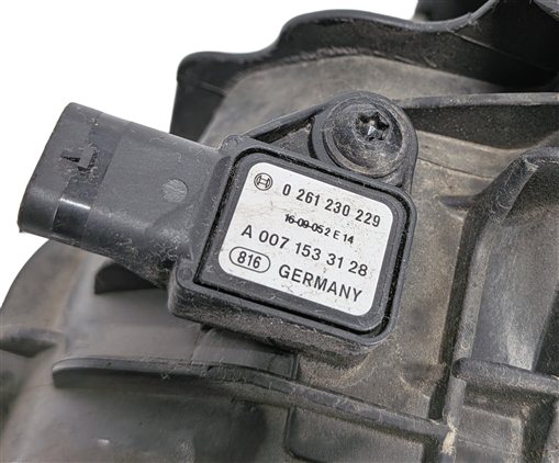 Thumbnail 6: 11-20 MERCEDES E GL ML S W212 W166 W221 X166 4.6L INTAKE MANIFOLD w/ INTERCOOLER