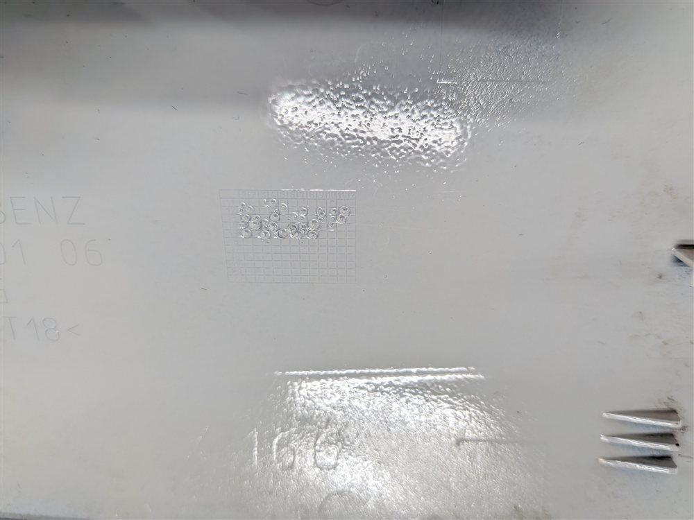 Thumbnail 5: 13-19 MERCEDES GL GLS CLASS (X166) FUEL TANK DOOR LID COVER TRIM FLAP (White)