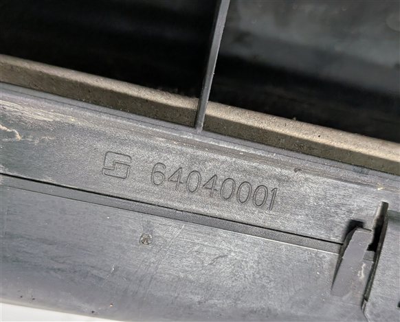 Thumbnail 9: 12-18 MERCEDES CLS550 S550 E550 (W218 W222 W212) 4.6L V8 ENGINE OIL COOLER