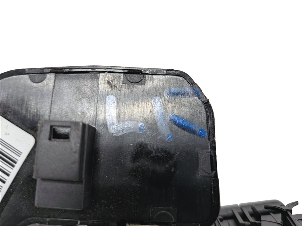 Thumbnail 5: 12-18 CLA G GL ML C117 W166 W242 W463 X166 FRONT LEFT DRIVER MEMORY SEAT SWITCH