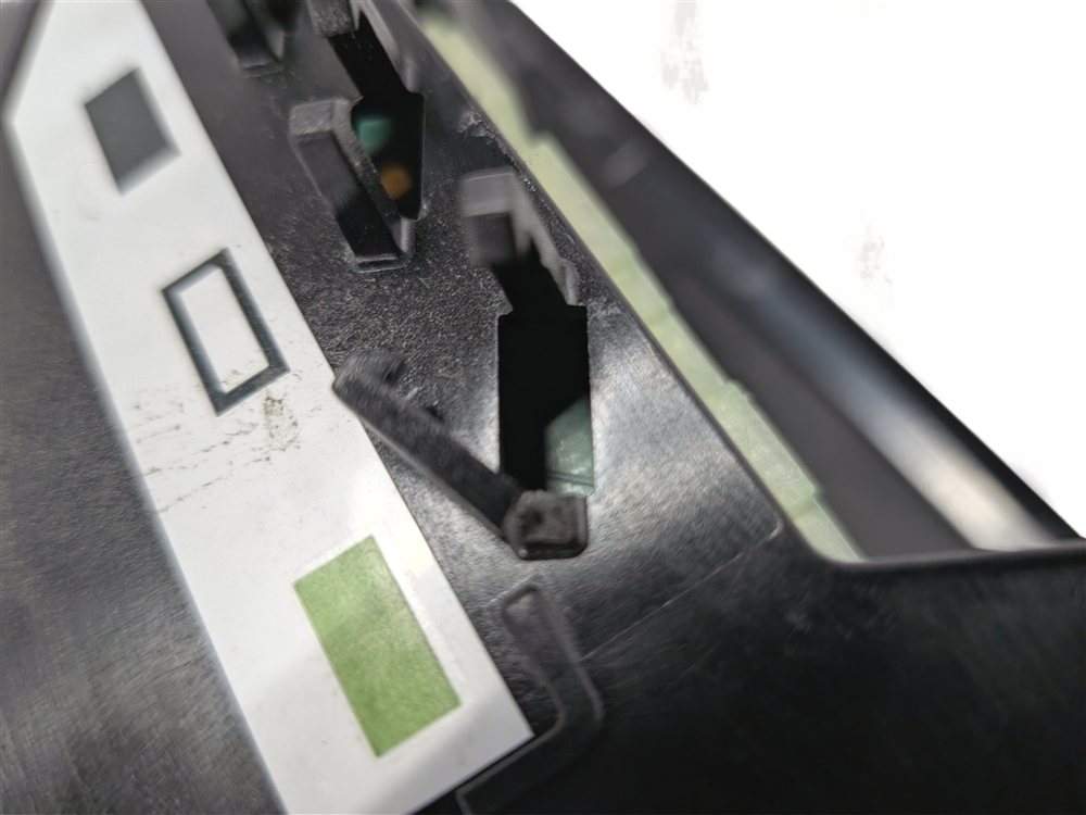 Thumbnail 8: 12-16 MERCEDES GL ML (X166 W166) INTERIOR OVERHEAD DOME MAP LIGHT LAMP (Black)