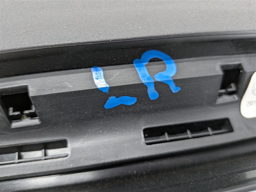 Thumbnail 5: 2013-2019 MERCEDES GL GLS (X166) REAR LEFT DOOR WINDOW SUN SHADE BLIND VISOR
