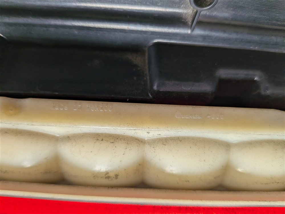 Thumbnail 6: 13-19 MERCEDES GL GLS (W166 X166) REAR TRUNK UPPER SPOILER WING TRIM (White)