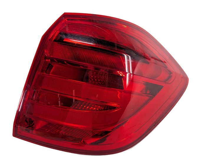 Thumbnail 3: 13-16 MERCEDES GL (X166) REAR RIGHT PASSENGER OUTER TAILLIGHT BRAKE LIGHT LAMP