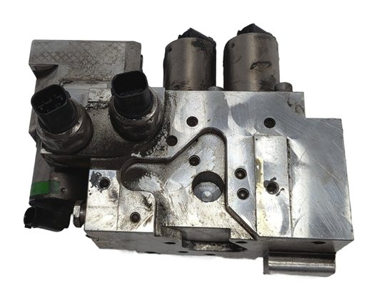 Thumbnail 4: 2016 MERCEDES GL63 (X166) FRONT HYDRAULIC ACTIVE SUSPENSION SWAY BAR VALVE BLOCK