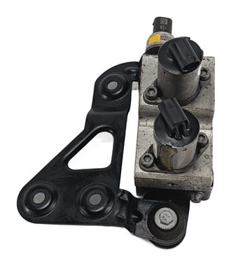 Thumbnail 3: 2016 MERCEDES GL63 (X166) REAR ACTIVE CURVE SYSTEM HYDRAULIC VALVE BLOCK