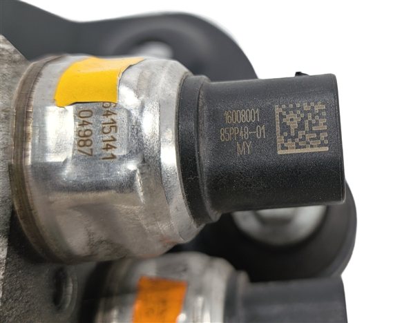 Thumbnail 6: 2016 MERCEDES GL63 (X166) REAR ACTIVE CURVE SYSTEM HYDRAULIC VALVE BLOCK