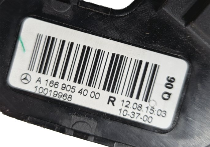 Thumbnail 6: 2016 MERCEDES GL63 (X166) FRONT RIGHT PASSENGER MEMORY SEAT ADJUST SWITCH