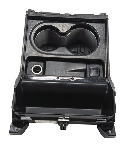 Thumbnail 3: 2016 MERCEDES GL63 (X166) CENTER CONSOLE HEATED COOLED CUP HOLDER 12V SOCKET