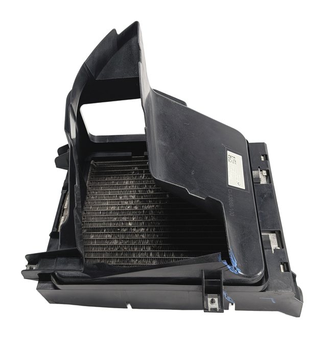 Thumbnail 4: 2015-2019 BMW X5 X6 (F15 F16) LEFT AUXILIARY RADIATOR w/ AIR DUCT