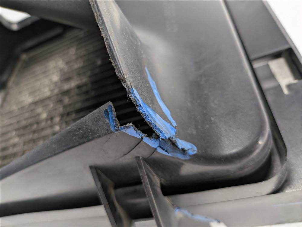 Thumbnail 5: 2015-2019 BMW X5 X6 (F15 F16) LEFT AUXILIARY RADIATOR w/ AIR DUCT