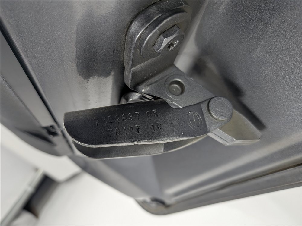 Thumbnail 9: 14-18 BMW X5 X5M (F15 F85) REAR LOWER TRUNK TAILGATE TAIL GATE ASSEMLY (Grey)