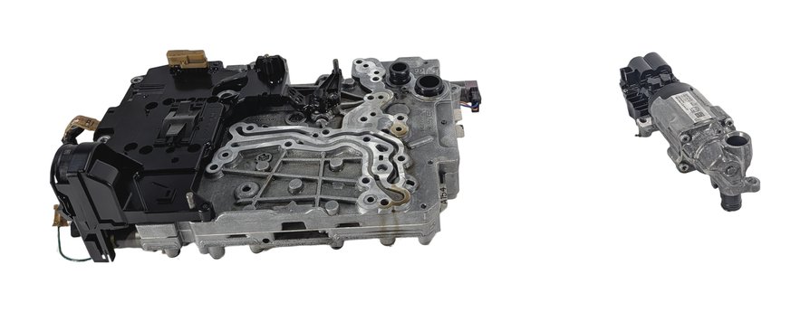 Thumbnail 2: 2016-2018 BMW X5 (F15) 2.0L HYBRID TRANSMISSION VALVE BODY MECHATRONIC