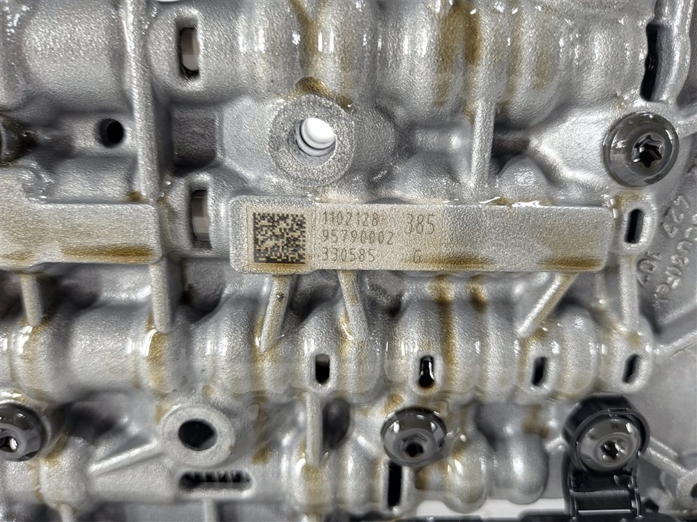 Thumbnail 5: 2016-2018 BMW X5 (F15) 2.0L HYBRID TRANSMISSION VALVE BODY MECHATRONIC