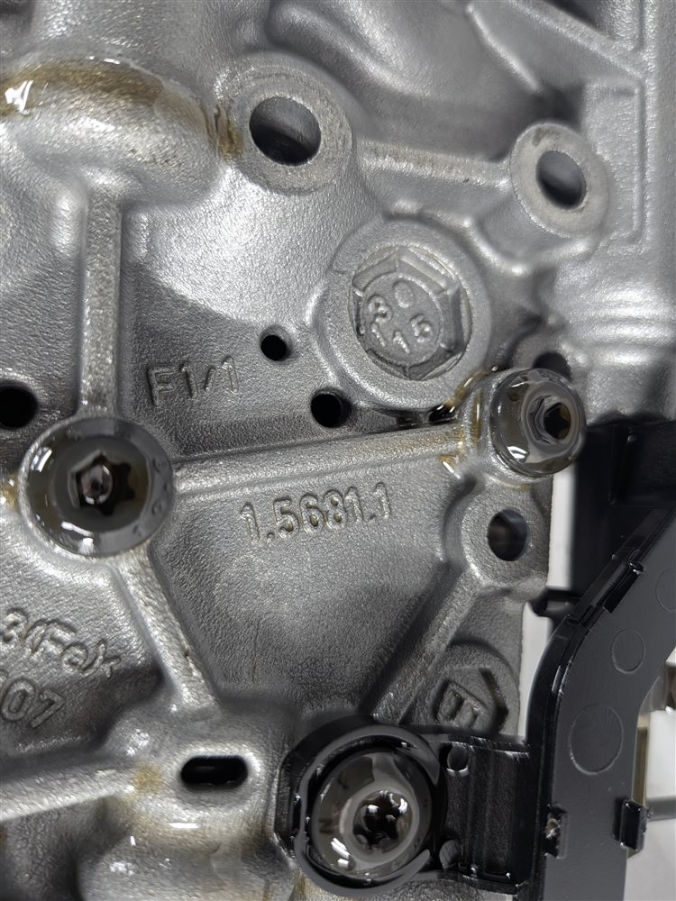 Thumbnail 7: 2016-2018 BMW X5 (F15) 2.0L HYBRID TRANSMISSION VALVE BODY MECHATRONIC