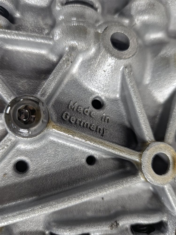 Thumbnail 8: 2016-2018 BMW X5 (F15) 2.0L HYBRID TRANSMISSION VALVE BODY MECHATRONIC