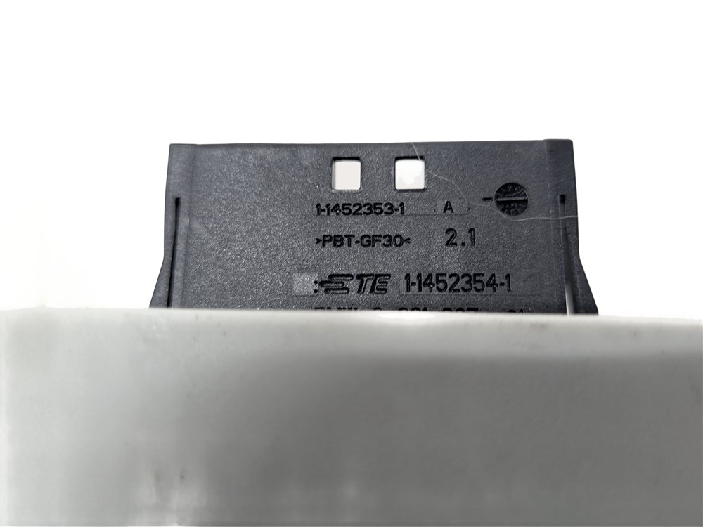 Thumbnail 5: 2014-2016 BMW X5 (F15) REAR HATCH GATE TRUNK DOOR LIFTGATE CONTROL MODULE