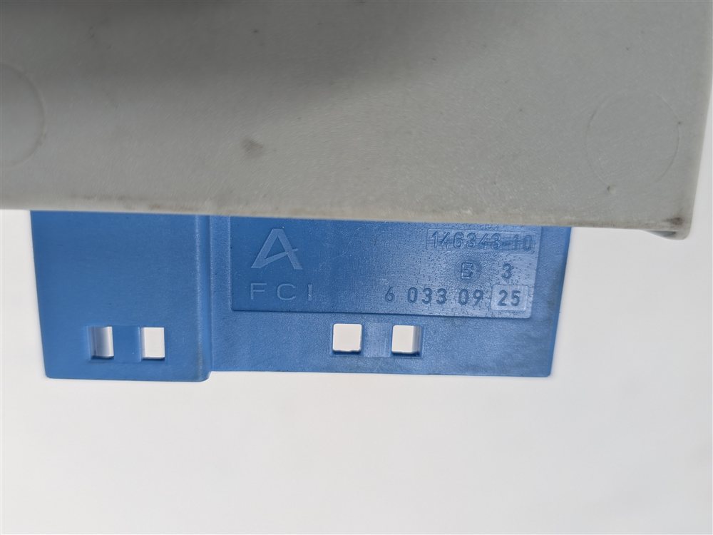 Thumbnail 6: 2014-2021 BMW I3 I8 X3 X5 330E 530E HYBRID FUEL TANK PRESSURE CONTROL MODULE