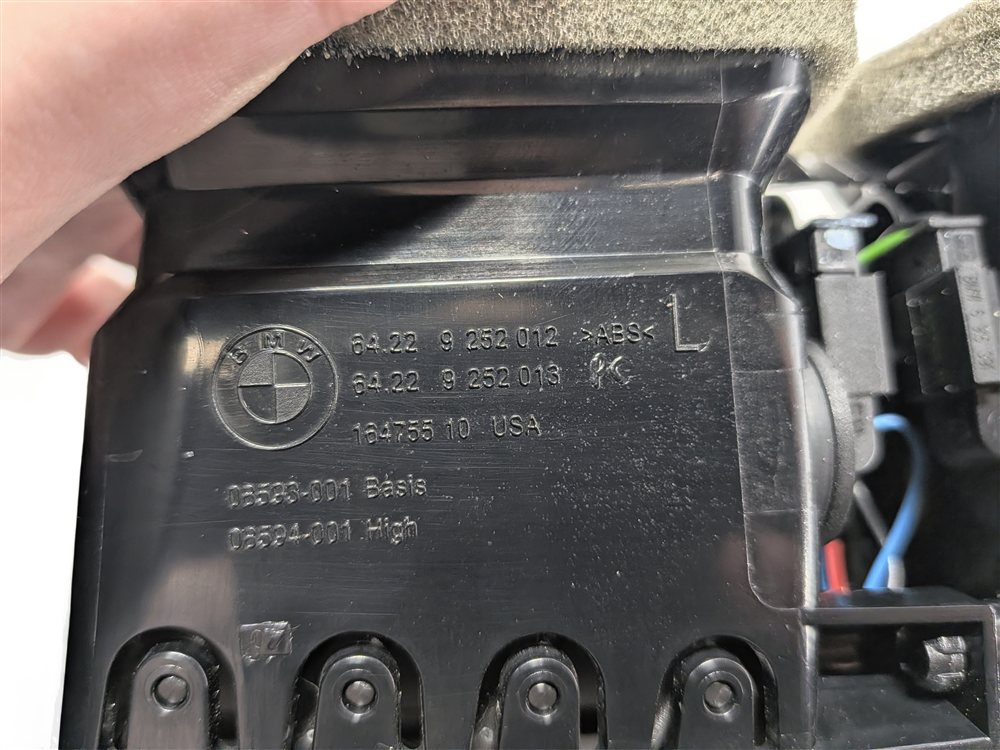 Thumbnail 7: 2016 BMW X5 (F15) REAR CENTER CONSOLE BACK SEAT HEAT AIR AC VENT (Black)