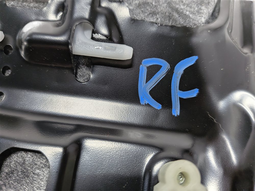 Thumbnail 5: 2016 BMW X5 (F15) FRONT RIGHT PASSENGER SEAT BOTTOM CUSHION HEATED (Terra)
