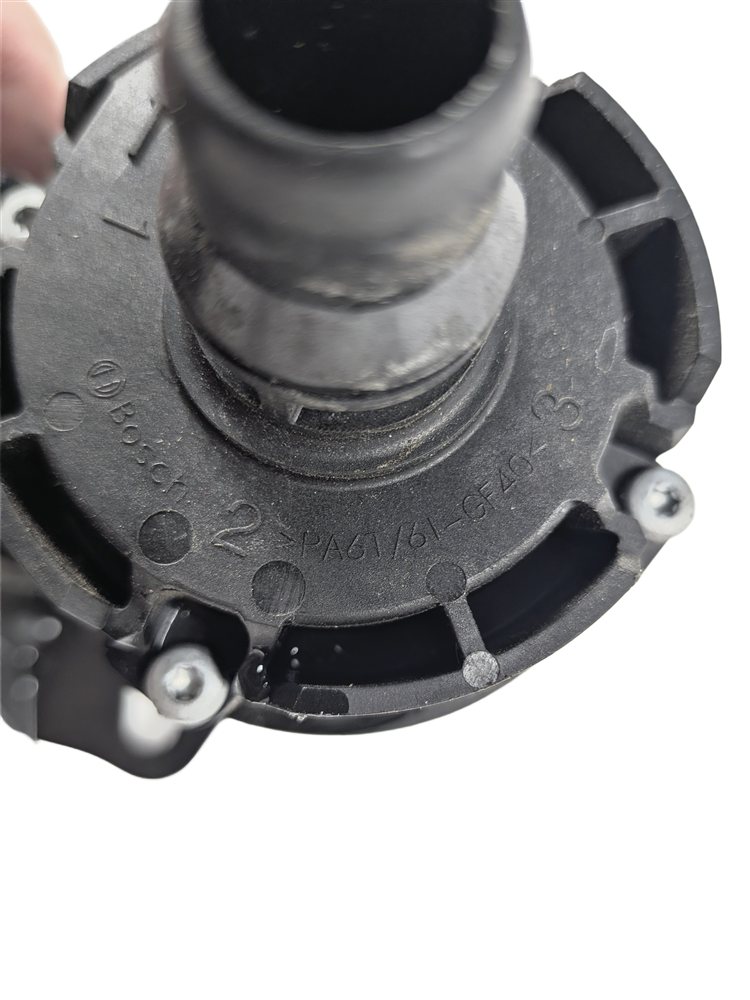 Thumbnail 5: 16 BMW X5 (F15) 2.0L HYBRID (N20B20A) AUXILIARY WATER COOLANT PUMP w/BRACKET