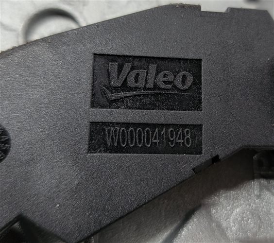 Thumbnail 7: 2013-2019 RANGE ROVER (L405) REAR BACK WINDSHIELD WINDOW WIPER MOTOR