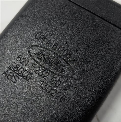 Thumbnail 8: 2013-2019 RANGE ROVER (L405) DRIVER OR PASSENGER SEAT SEATBELT BUCKLE RECEIVER