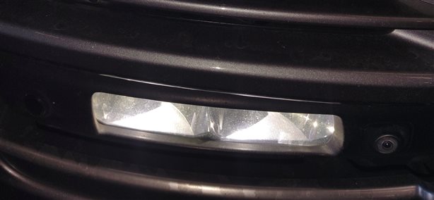Thumbnail 2: 2013-2017 RANGE ROVER SPORT (L494) FRONT RIGHT PASSENGER LED FOGLIGHT LIGHT LAMP