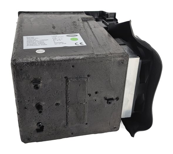 Thumbnail 5: 2013-2019 RANGE ROVER (L405) FRONT CENTER CONSOLE REFRIGERATOR STORAGE COOLER
