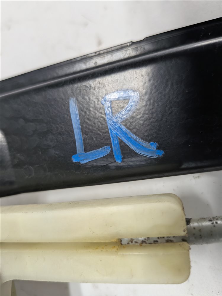 Thumbnail 5: 2013-2017 RANGE ROVER (L405) REAR LEFT DOOR WINDOW REGULATOR w/MOTOR