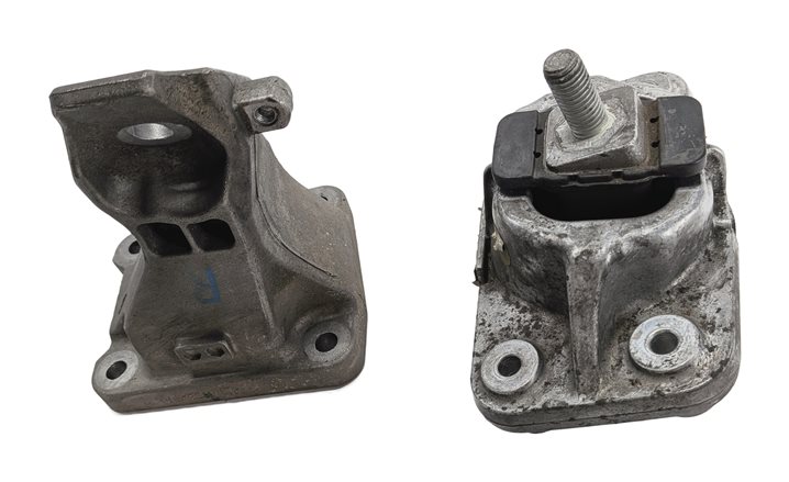 2013 RANGE ROVER (L405) 5.0L AJ133 V8 RIGHT ENGINE MOTOR SUPPORT MOUNT w/BRACKET
