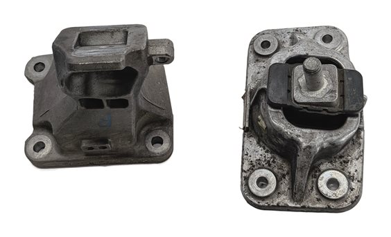 Thumbnail 3: 2013 RANGE ROVER (L405) 5.0L AJ133 V8 RIGHT ENGINE MOTOR SUPPORT MOUNT w/BRACKET