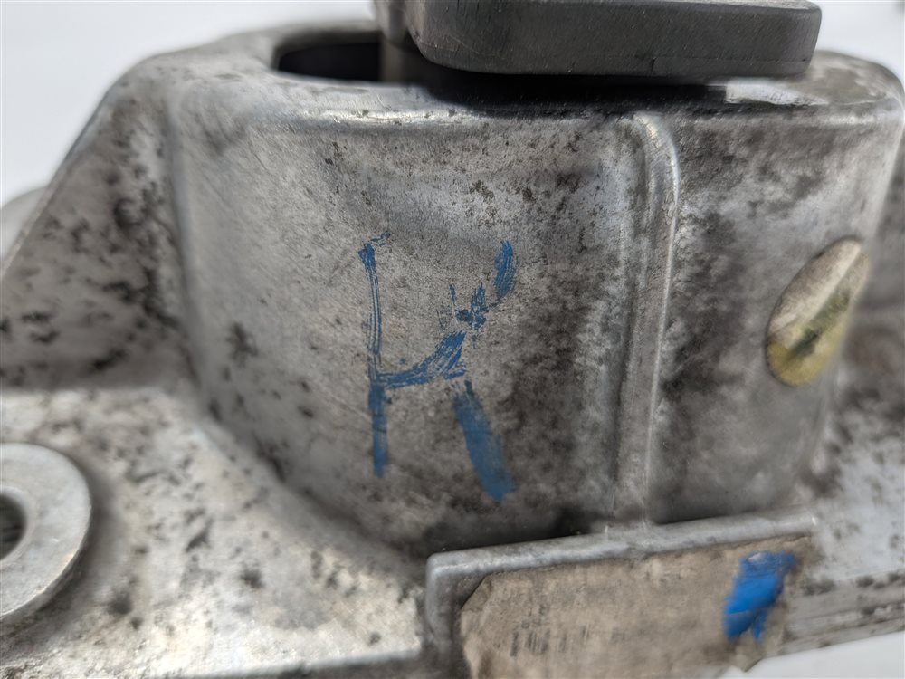 Thumbnail 6: 2013 RANGE ROVER (L405) 5.0L AJ133 V8 RIGHT ENGINE MOTOR SUPPORT MOUNT w/BRACKET