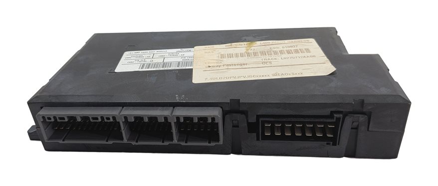 Thumbnail 2: 2013 RANGE ROVER (L405) FRONT RIGHT PASSENGER POWER SEAT CONTROL MODULE COMPUTER