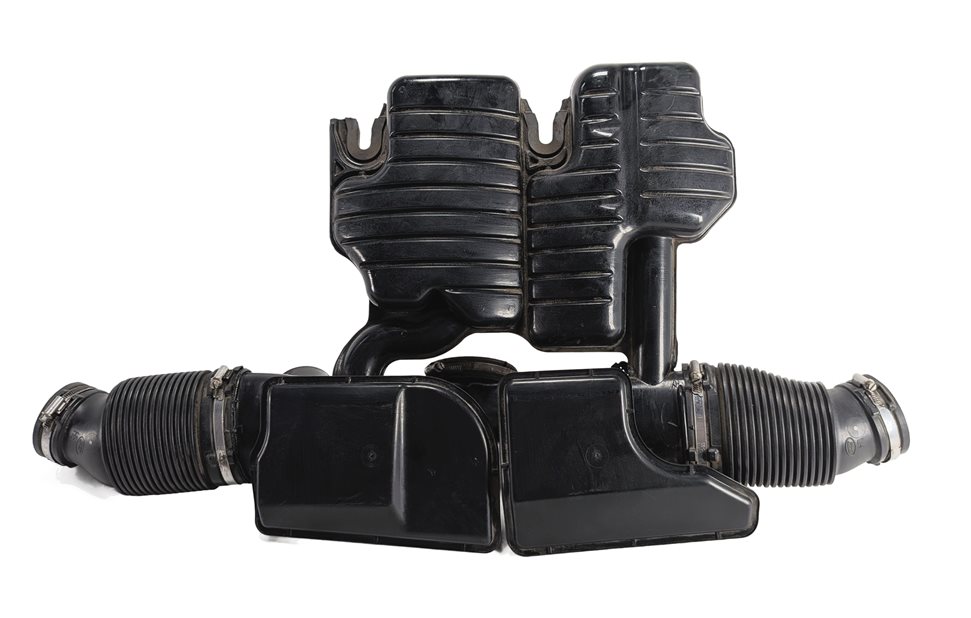 Thumbnail 4: 2013 RANGE ROVER (L405) 5.0L N/A AJ133 V8 ENGINE AIR INTAKE HOSE DUCT RESONATOR